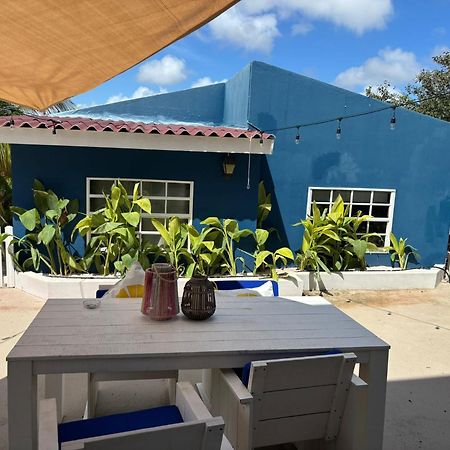 Mini Resort Kaya Verdi Willemstad Exteriör bild