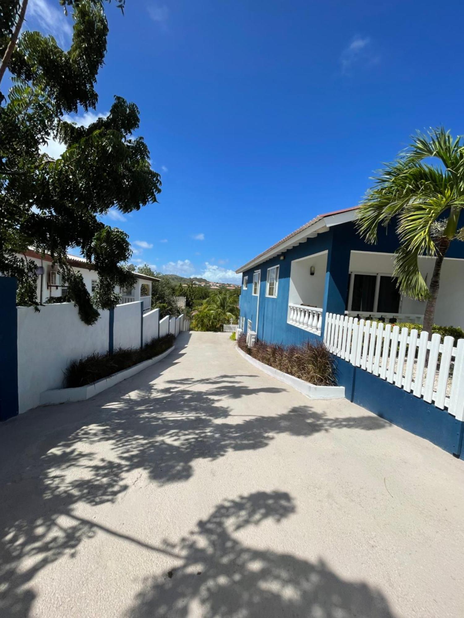 Mini Resort Kaya Verdi Willemstad Exteriör bild